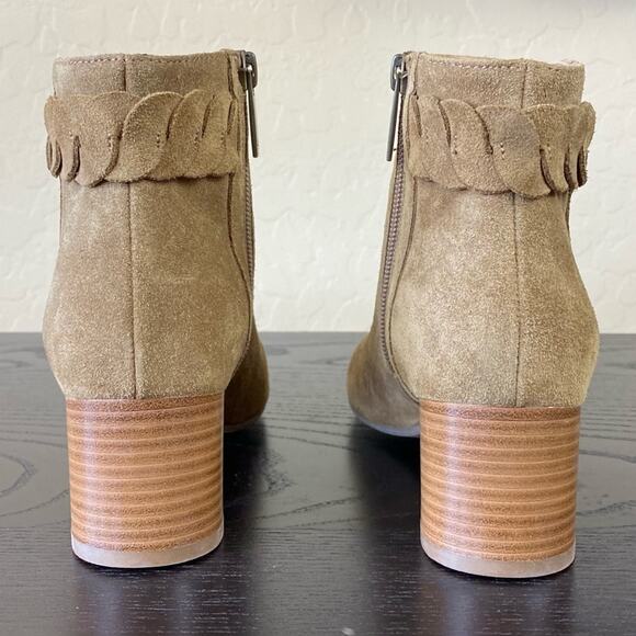 NWOB Aquatalia Feliciana Weatherproof Block Heel Bootie, Size 6 - Picture 7 of 14